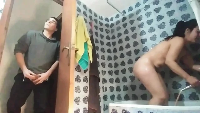 Big ass stepsister fucked in the bathroom