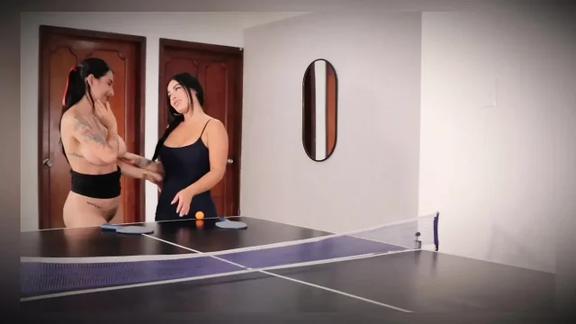 Jenifer Play and Alejandra Palacios Eat Each Other's Pussies Play with Their