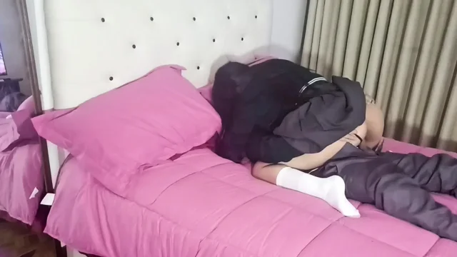 CUM INSIDE ME NOW HER EX CALLS HER WHILE I'M FUCKIN' HER my best friend was sad
