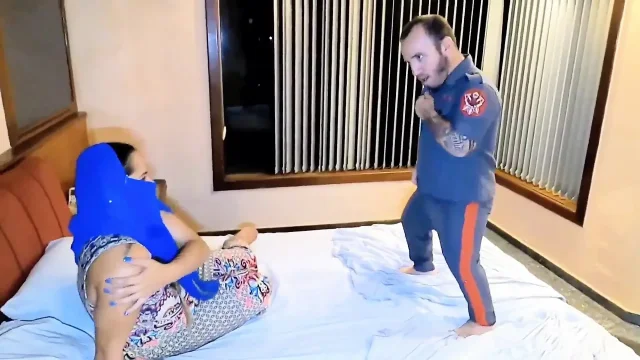 Indian Girl Fucking with Dwarf Pitoco