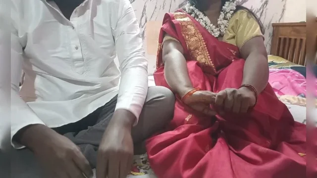 Desi couple's first night video Full hindi audio with loud moaning