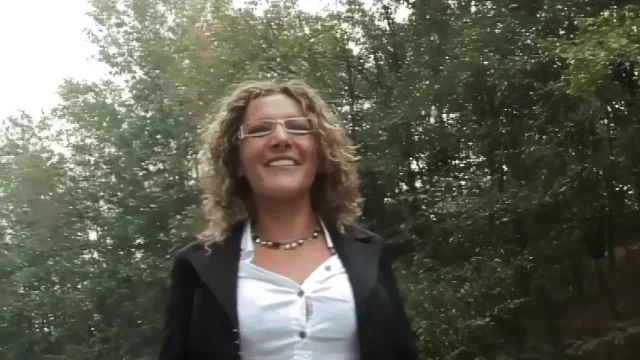 Alessia Donati Casting in the Park with Pissing Finale
