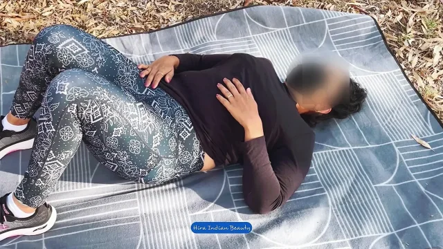 Intense Outdoor Foreplay Sensual Pussy Licking Massage for This Horny Desi Housewife