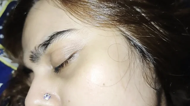 Dalo Na Plz Pakistani Desi Bhabi Load Moaning
