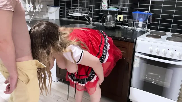 Stepmom in short dress allowed to fuck her in the ass