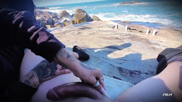 Sea and Masturbation - the Best Cumshot