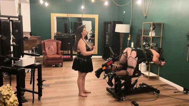 Fetish-lofts Hardcore Anal Session with TV Slave Part 3-4