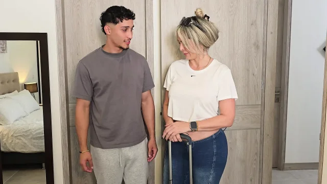 Stepmother shares bed with stepson everything gets out of control at the hotel