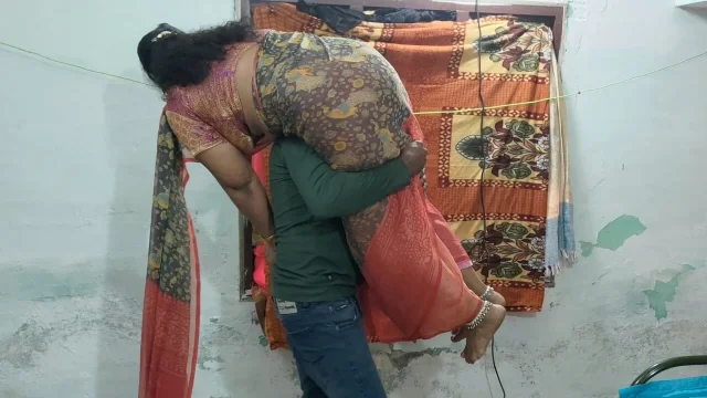 Mathvan Who Lives in the Same House Saw the House Owners Wife Wearing Panties