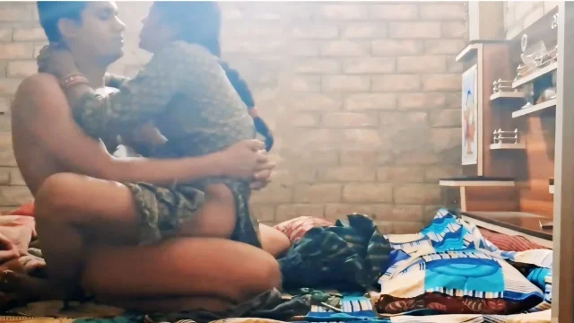 Indian bhabhi Desi Bur Chudai Video for her Real Test First Time Best Amezing