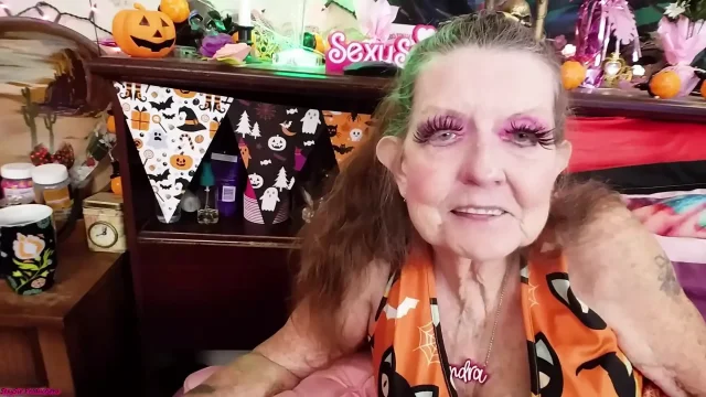 Sexy Sandra Halloween ATM Facial