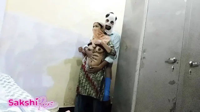 Diwali par Kaam karne aayi lady Worker ki sath ke Majdur ne Kar diya chudai mast