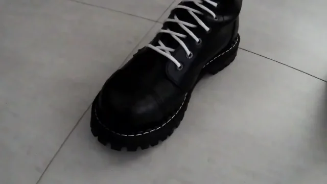 Mars Gymburger good skinhead whore
