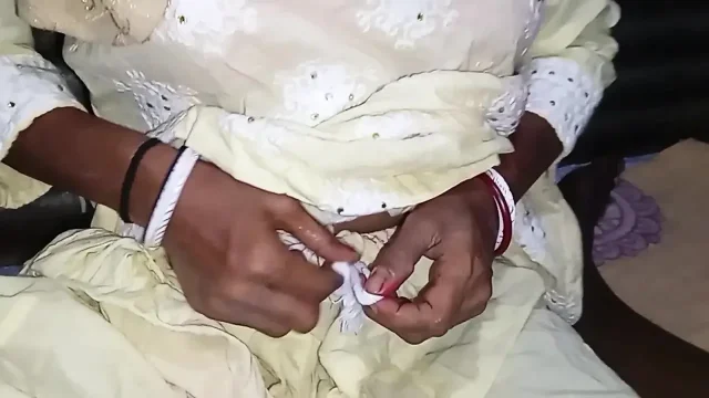 Friend ka aunty ko doggy style Mein chudai Ki aapane room per bulakar
