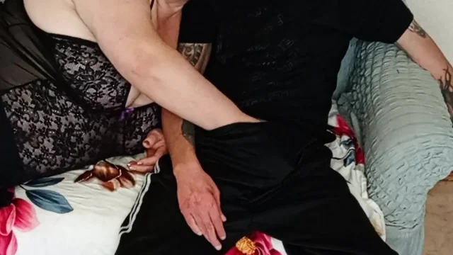 a neighbor gives a deep and high-quality blowjob before my cumshot in her mouth
