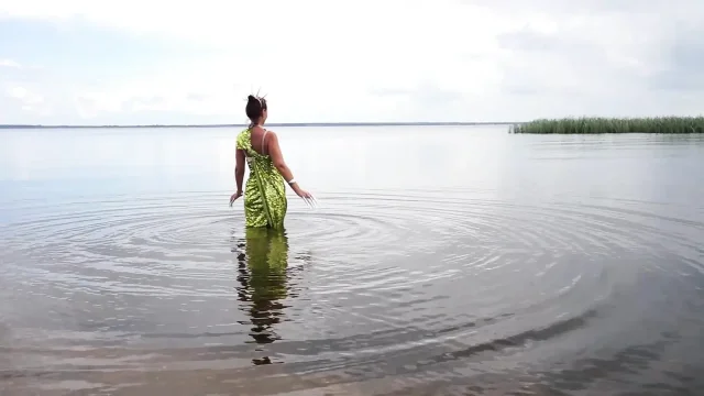Mermaid dance