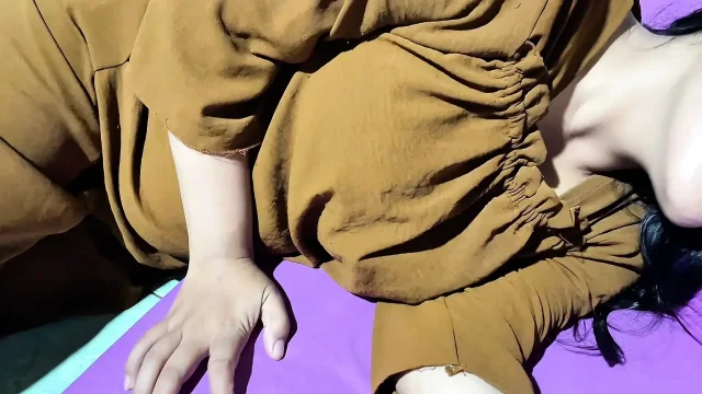 Handjob My stepsister is very sexy her big tits make me horny