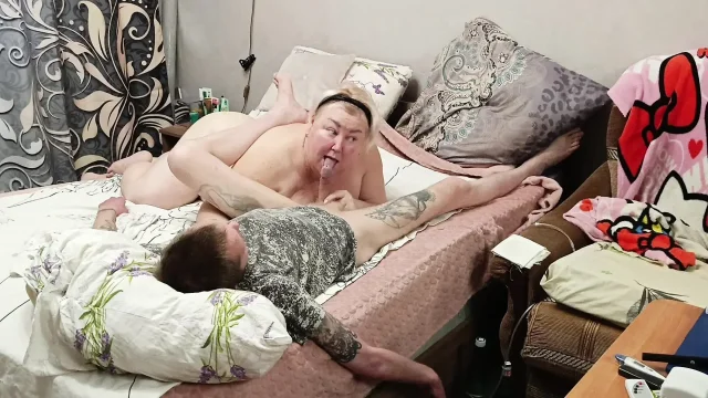 Cum hard on stepmom deep in throat after deep blowjob