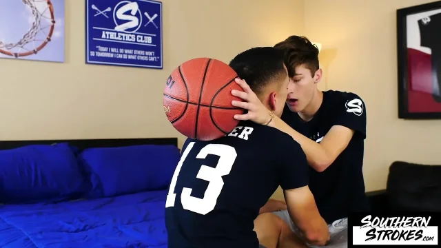 SOUTHERNSTROKES Marcus Tresor Loves Rides Zack Love Huge Dick