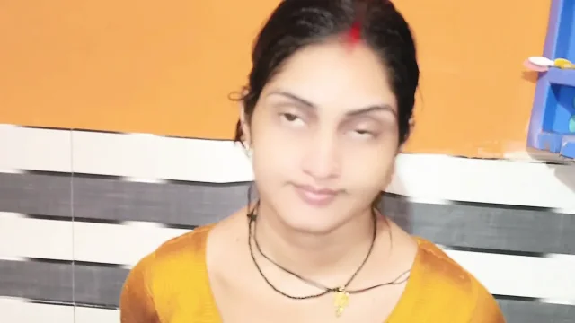 Video of Janvi Bhabhi bathing in the bathroom went viral indian hot girl