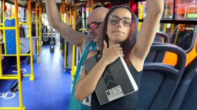 It happened on the public train A stranger penetrated me from behind