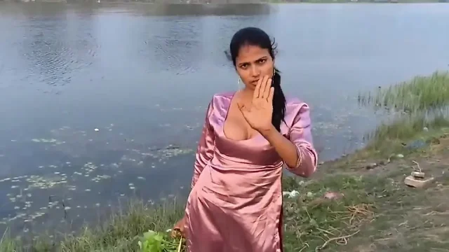 Desi village Stepsister viral xxx video fucking in jungle skinny stepsister