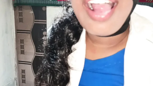 Indian Virgin School Girls First time Sex with Cleani Her Boyfriend Indian Desi
