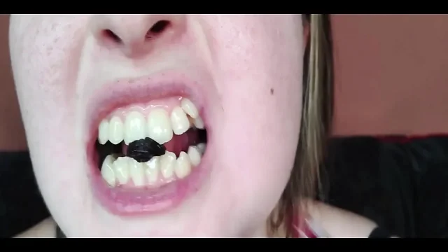My Mouth Teeth Tongue and Throat up Close