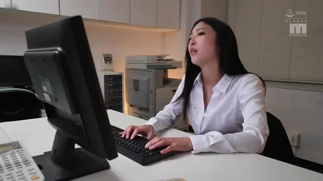 Your Job Is to Have Sex with Your Female Boss and Make 10 Creampies - Part 1