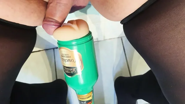 My little swatter cock too soft for the wanker