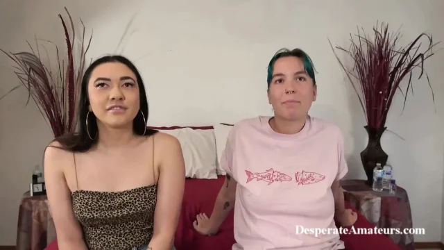 Desperate Amateurs Mimi and Olivia Enjoy Some Hot Lesbian Action While Natalia
