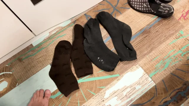 Earl Smile - Double Socks Focus and Hairy Body Showcase