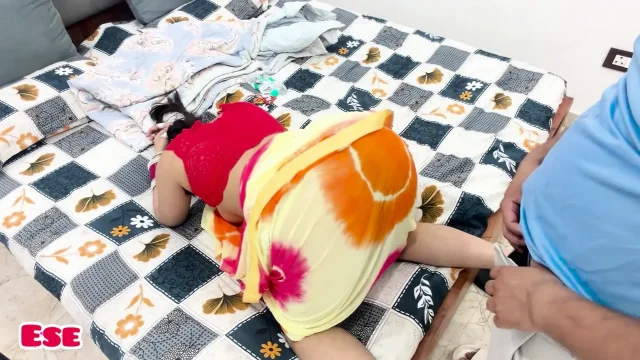 Hassi-Maajak Karte Hue Chachi Ki Chudai Kardi Doggy Style Mein