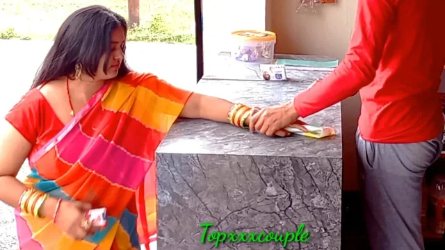 Desi bhabhi hot sex with shopkeeper