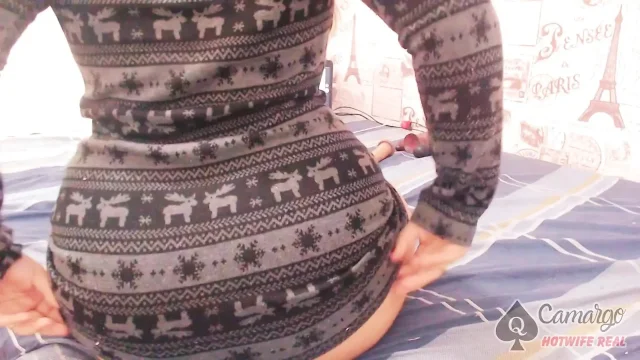 BIG ASS HOTTIE DOING ANAL