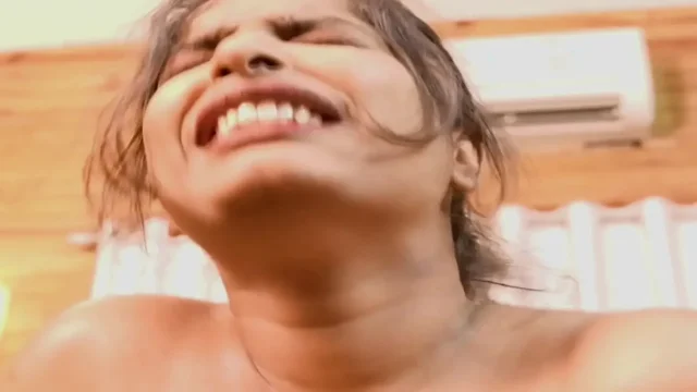 Tejaswini and Rocky full masti blow job
