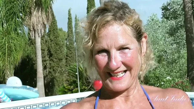 AuntJudys - Your New Pool Lady Mrs Molly Sucks Your Cock POV