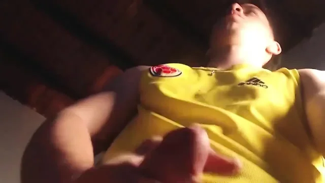 Futbolisata Colombia Not in Shorts He Masturbates