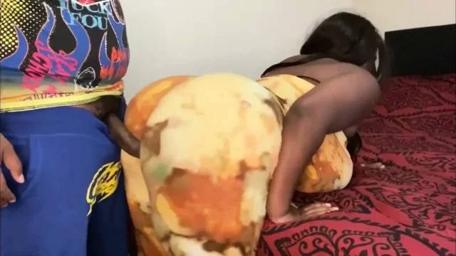 Clapping these big cheeks is blessing