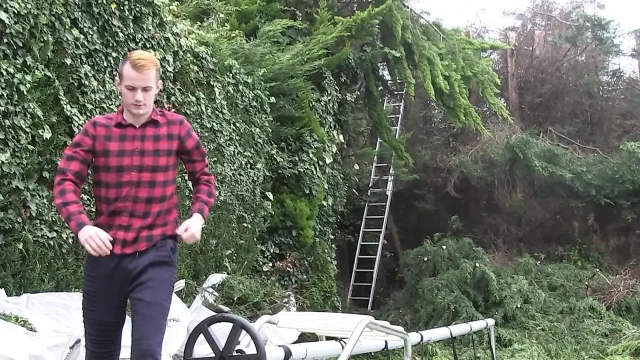 Granny Gets Her Pussy Eaten by 2 Teen Sluts