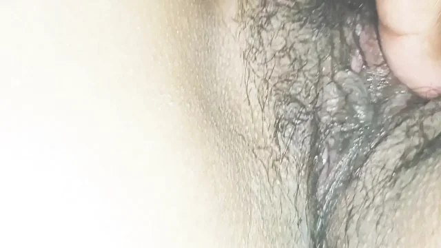 Pinay Girlfriend watches porn while play her pussy