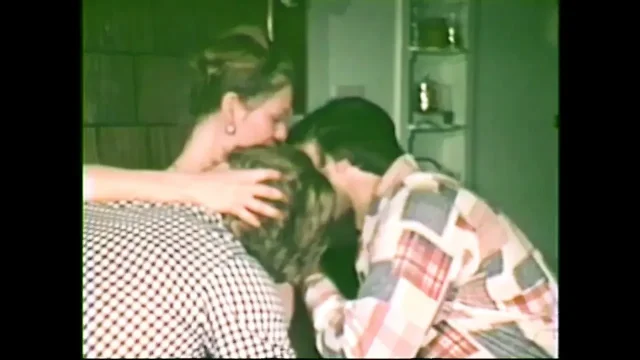 American Vintage Cute Blonde Girl Has Threesome with Two Guys Loving Pussy