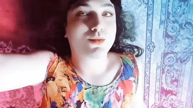 Hot Crossdresser With Big Booty Driving Hearts Crazy