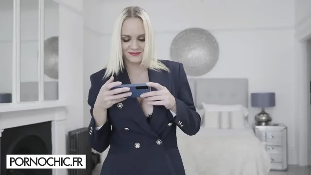Secret Liaison at the Hotel