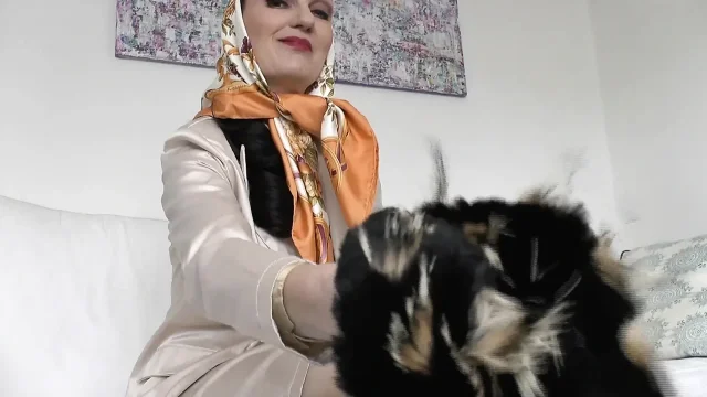 Masturbating in a Headscarf and Feeling Your Mistress's Fur on Your Nipples Lady
