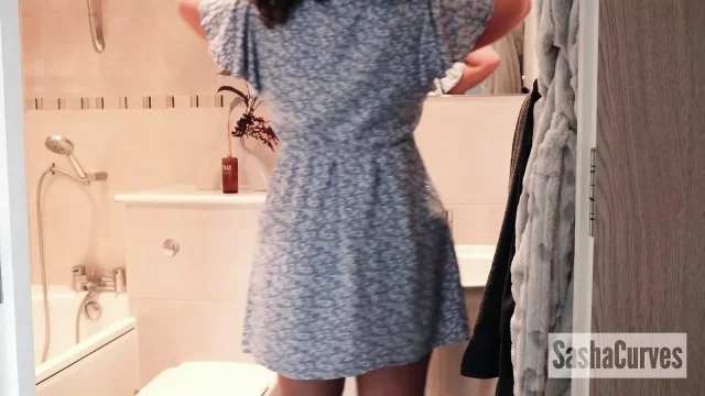 Giantess Step-mom 2 the Shower