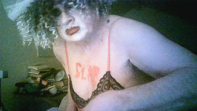 CumDump Sarah smokes wanks and fucks her shitpipe cunt hole