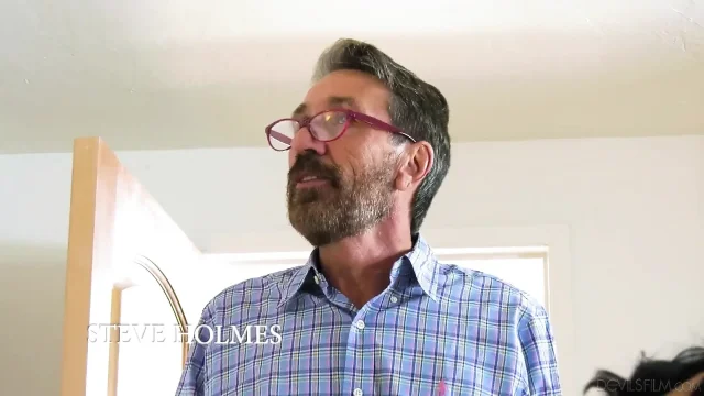 Sexy Babe Vanessa Sky Gets Her Sweet Ass Banged by Her Stepdad