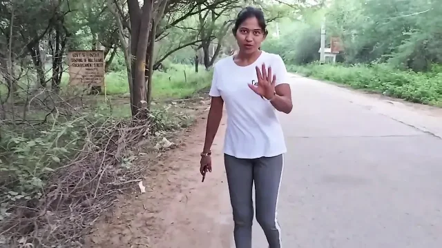Desi Indian girl calls me in her kitchen she gets very hot then audio sex