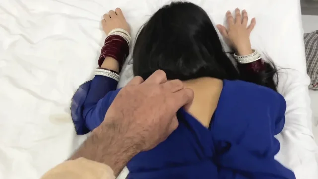 Seeing Stepfather's Thick Black Cock the Virgin Girl's Got Shook and Said to